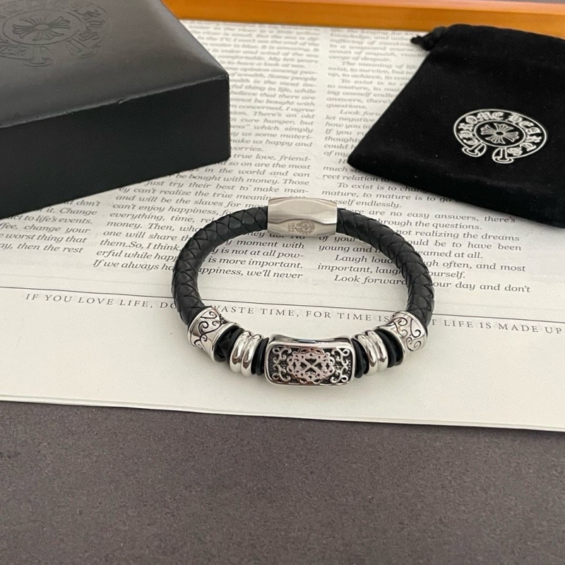 Ch**me He**ts bracelets